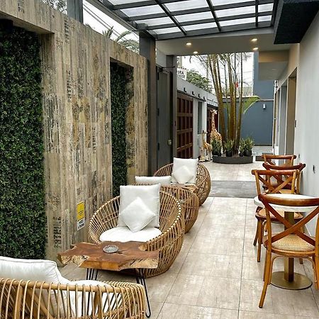 Serenzza Hotel Lima Exterior foto